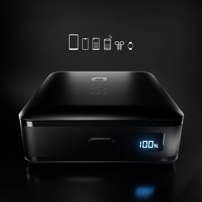 9. SBS HD 30W 10000mAh USB-C Powerbank mit LCD-Display – Schwarz