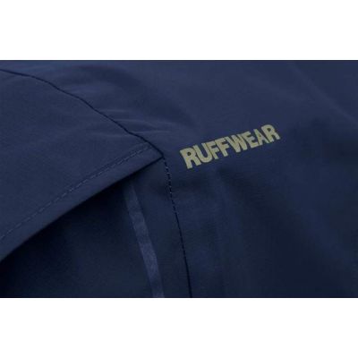 6. Regenmantel für Hunde Ruffwear Sun Shower Jacket – Midnight Blue, Größe: L