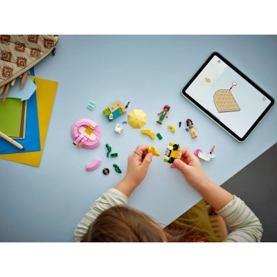 9. LEGO Friends 42658 Einhorn- und Flamingo-Poolparty