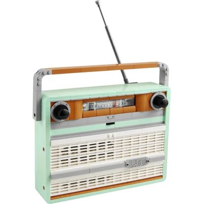 3. LEGO Icons 10334 – Retro-Radio
