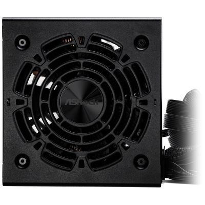 9. ASRock CHALLENGER 550W 80 Plus Bronze Netzteil