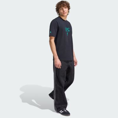 7. adidas Liverpool FC T-Shirt JW5487