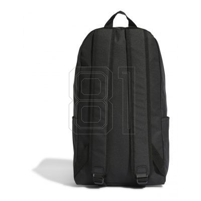 2. Adidas Linear Classic Day HT4768 Rucksack