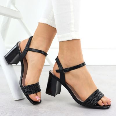 5. Schwarze Damen-Sandalen mit hohem Absatz, Modell Vinceza 62228