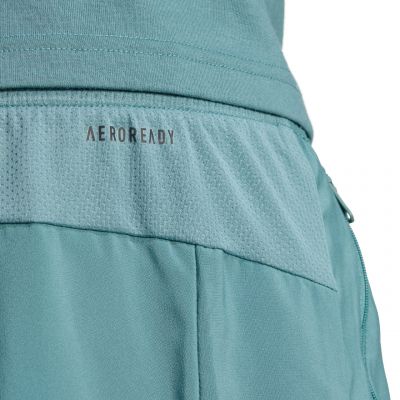 4. Herren adidas Train Essentials Woven Trainingsshorts Grün JW2493