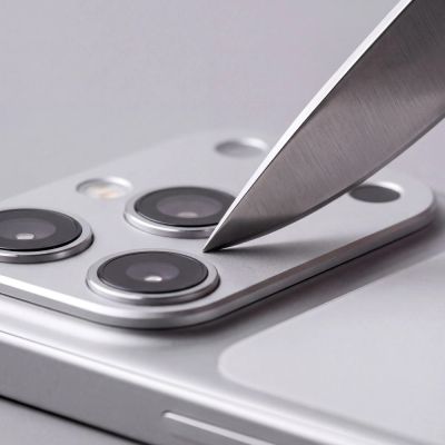 5. Kamerainsel-Abdeckung Tech-Protect Camalloy Fit+ für iPhone 18 Pro Max – silber