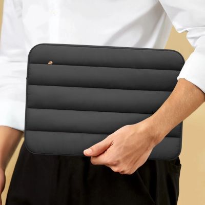 10. Tech-Protett Fluffy Laptoptasche 13-14 – Schwarz