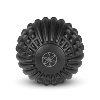 10. Gaiam Massageball mit Noppen 63938