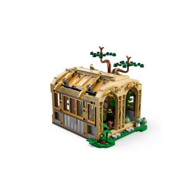 16. LEGO Harry Potter 76445 Schloss Hogwarts: Kräuterkundeunterricht