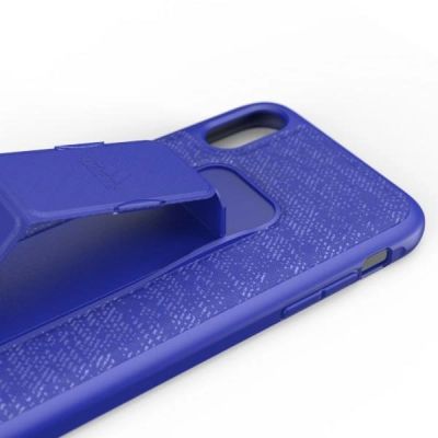 4. Adidas SP Grip Case für iPhone Xr - Blau