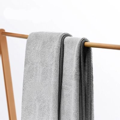 20. Baseus Mikrofaser Autotrockentuch Mikrofaser 40 cm x 80 cm grau (CRXCMJ-A0G)