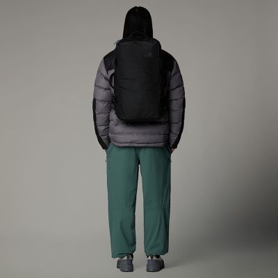 8. The North Face Base Camp Reisetasche 32L - Schwarz