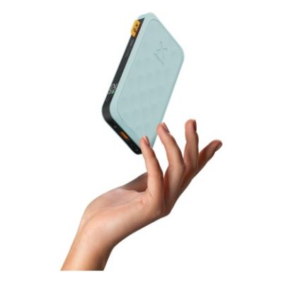 7. Xtorm FS5102U Lithium-Polymer (LiPo) Powerbank 10000 mAh Marine