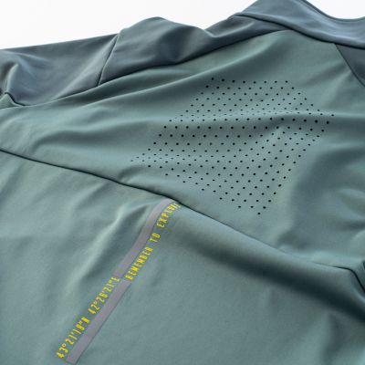 6. Elbrus Nior M Sweatshirt 92800653768