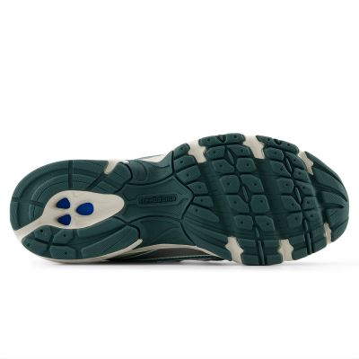 4. New Balance U740GR2 Schuhe