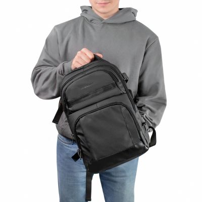 35. Wozinsky WPW-20L Reiserucksack mit Laptopfach, 40 x 20 x 25 cm, für Gepäckaufbewahrung – Schwarz