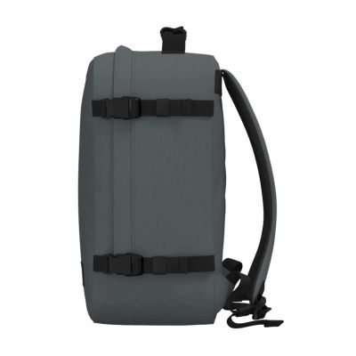 8. Reiserucksack CabinZero Classic 2-in-1 28 l, grau – CZ081203