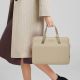 13. Tech-Protect Tragetasche für 15-16" Laptop - Beige
