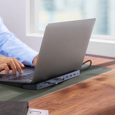 8. Baseus EliteJoy Gen2 Universal 12-in-1 USB HUB mit 25cm USB-C Kabel, Notebookständer, USB-A / USB-C / DP / HDMI / SD / TF / RJ45 / 3,5mm Klinke / PD 100W Grau (WKSX030213)