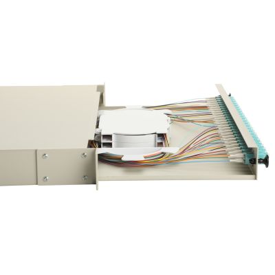 6. Equip 337213 1U Patchpanel