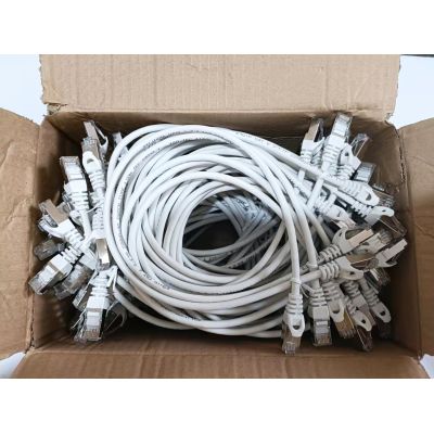 3. 60 Stück Cat6-Patchkabel, S/FTP, 2xRJ45, 0,50 m, weiß, LSZH