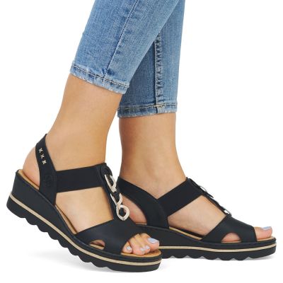 5. Schwarze, bequeme Plateau-Keilsandalen für Damen von Rieker (Modell 67498-00)