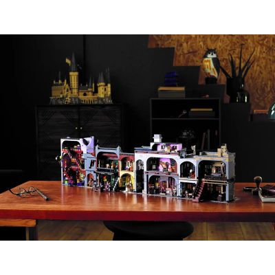 20. LEGO Harry Potter 75978 Winkelgasse