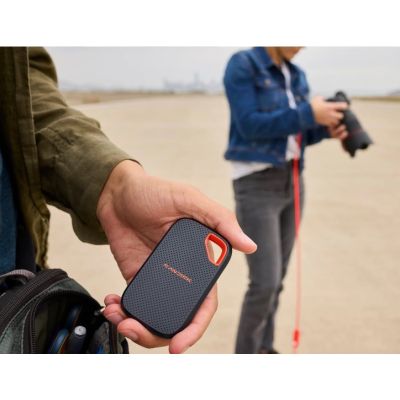 2. SanDisk Extreme Portable SSD (V3) 4 TB USB Typ-C USB 3.2 Gen 2x2 Rot, Blau