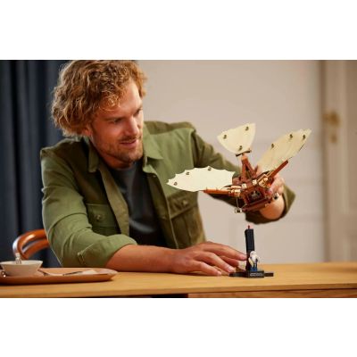 10. LEGO ICONS 10363 Leonardo da Vincis Flugmaschine