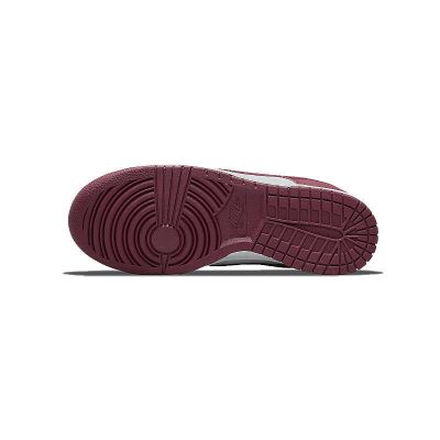 3. Nike Dunk Low Bordeaux Damen-Sneaker WMNS - DD1503-108