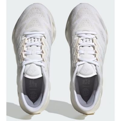 3. adidas SWITCH FWD W ID1789 Schuhe