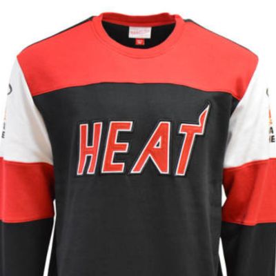 3. Mitchell & Ness NBA Miami Heat Perfect Season Fleece-Sweatshirt