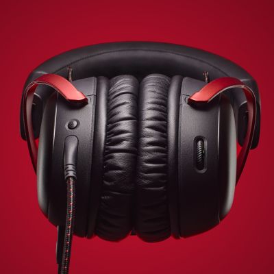 113. HyperX Cloud III Gaming-Headset in Schwarz/Rot