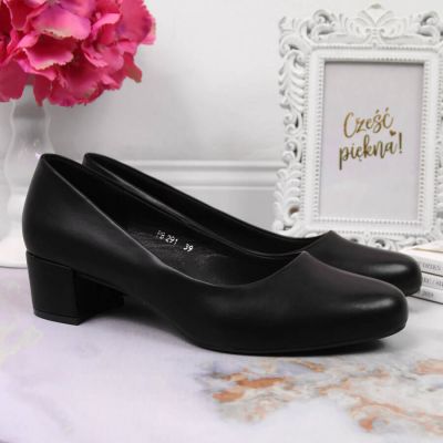 11. Schwarze Blockabsätze von Sergio Leone