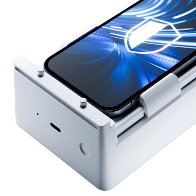 5. 3mk Expert Glass Protection™ Schutzglas mit Applikator für iPhone 15
