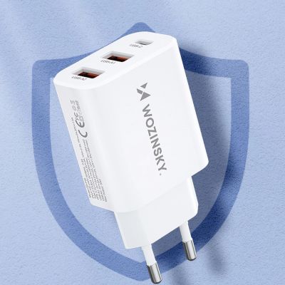 14. Wozinsky CWCUCW 30W USB-C / 2 x USB-A Wandladegerät - Weiß