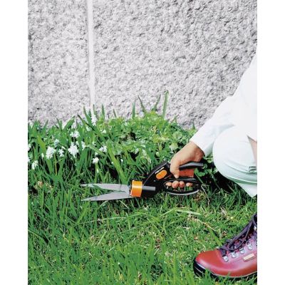 4. GS42 Servo-Grasschere