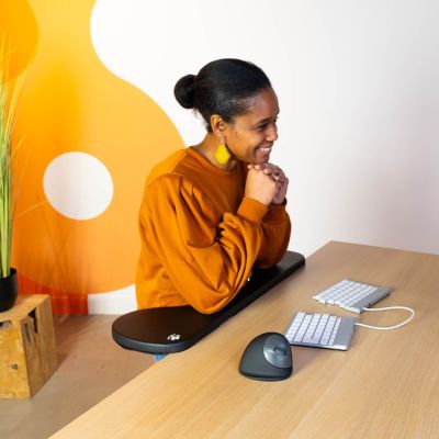 11. R-Go Ergonomische Armlehne Armlehne juodas