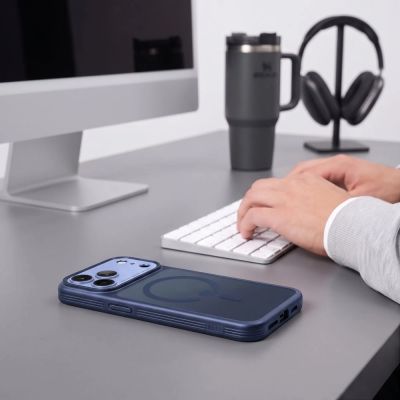 5. Tech-Protect MagPrime MagSafe CC Hülle für iPhone 18 Pro / 17 Pro – Matt Marineblau