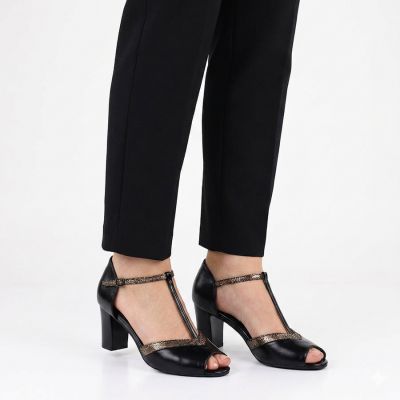 5. Schwarze offene Pumps mit Blockabsatz M.Daszyński SA107-37