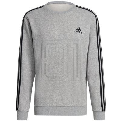 7. adidas Essentials Sweatshirt M GK9101