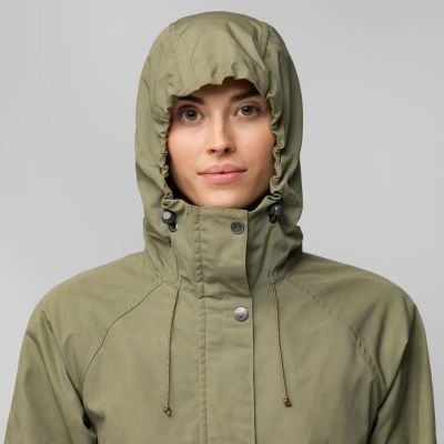 10. Fjällräven Vardag Anorak W Softshelljacke F87009-620
