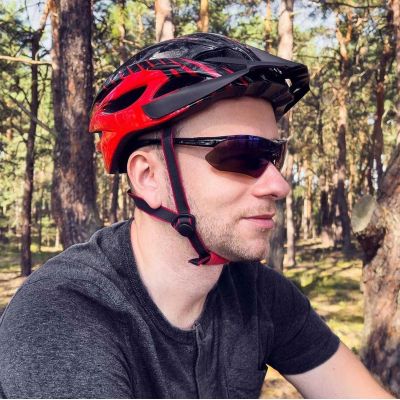 7. Rockbros 10003 Polarisierte Radsportbrille - Schwarz