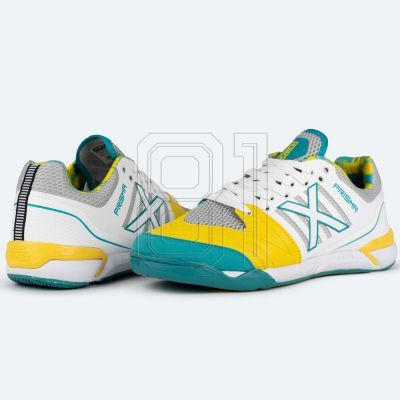 4. Munich Prisma 37 IN M 3116038 football boots