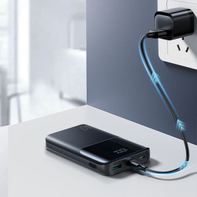14. Joyroom JR-QP191 Star Series Mini 10000mAh 22,5W Powerbank mit Digitalanzeige – Schwarz