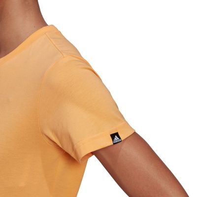 16. adidas T-Shirt mit Blumen-Grafik und Umrissen W GL1030