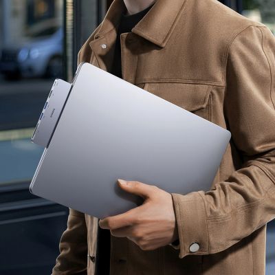 13. Baseus UltraJoy Series 6-in-1 USB-C 40Gb/s USB 3.0 HDMI 4K USB-Hub mit SD- und MicroSD-Kartenleser – Grau