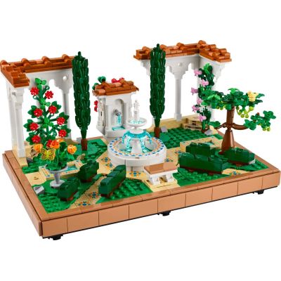 3. LEGO Icons 10359 Gartenbrunnen