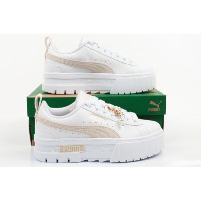 9. Puma Mayze Coquette Damen-Sneaker, weiße Plateau-Sportschuhe