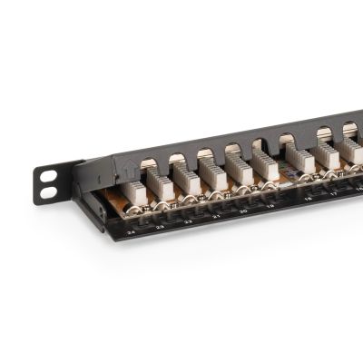 19. Hochdichtes Patchpanel 19 Zoll, 24x RJ45, LSA-Level, Cat. 6, geschirmt, 0,5 HE, schwarz, Kabelführung